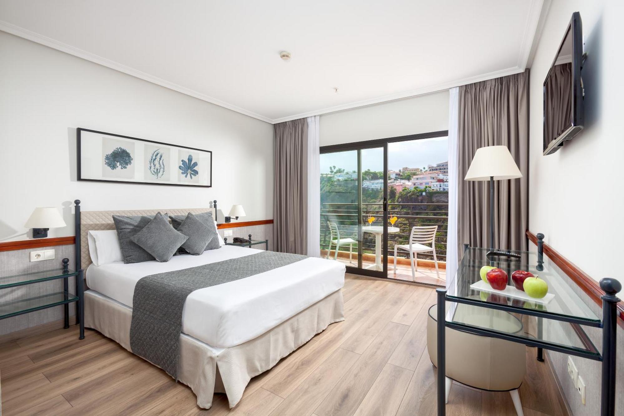 Double Room Side Sea View